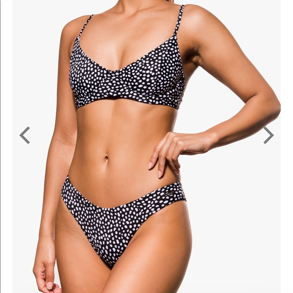 BLACKBOUGH Bikini top